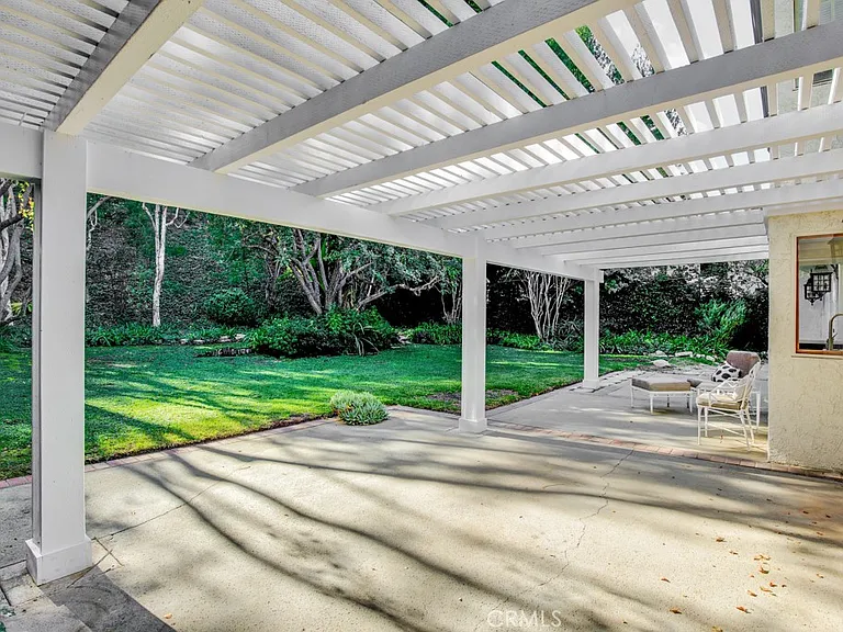 23450 Park Hermosa — Photo 4