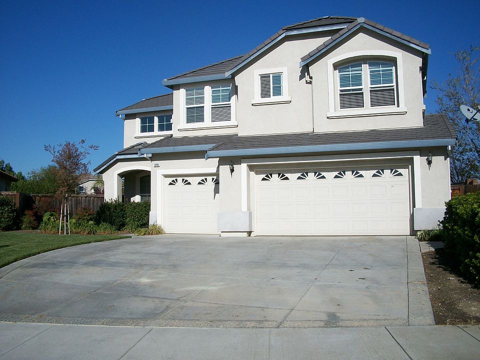 Meadow Brook Ct., Brentwood