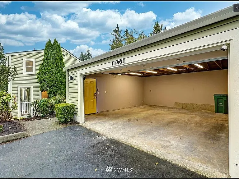 11801 NE 105th Ct — Photo 15