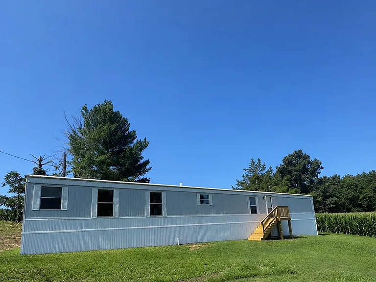 4030 Kennedy Rd — Photo 1