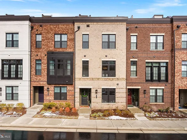 43486 Wilcox Ter, Ashburn, VA 20148