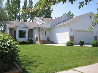 1605 16th Ave E, West Fargo, ND 58078