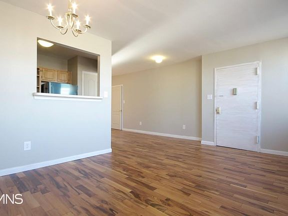 3rd image of 1951 Pacific St #2
