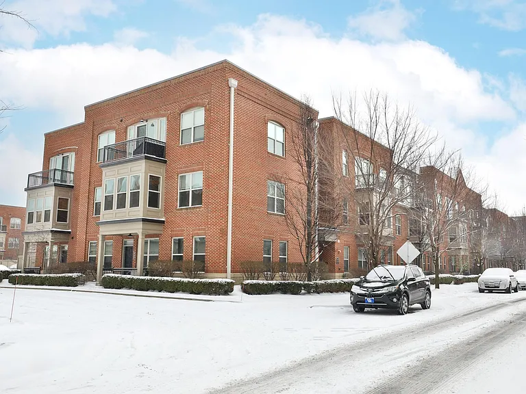 960 Perry St #207 — Photo 1