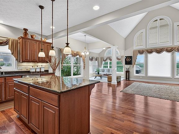 5th image of 6056 Mint Hill Dr