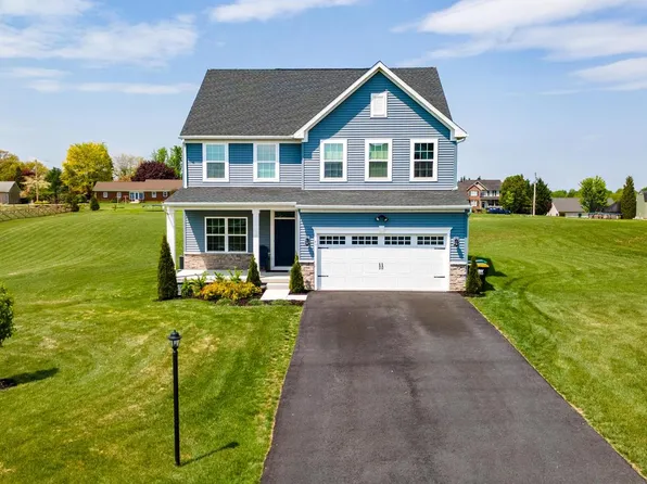 49 Winifred Dr, Hanover, PA 17331