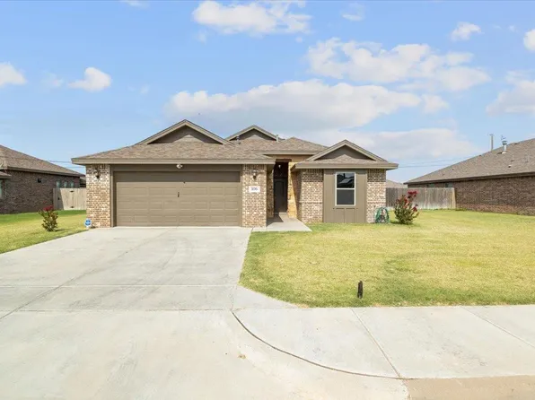 106 Hartford Ave, Levelland, TX 79336