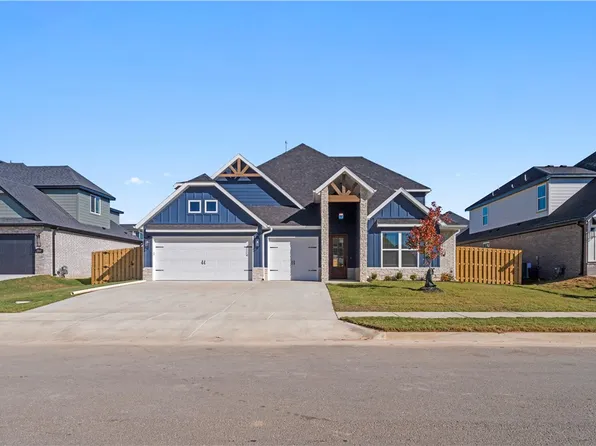 1450 Dresden Dr, Centerton, AR 72719