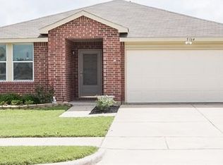 5164 Cliff Oaks Dr, Fort Worth, TX 76179