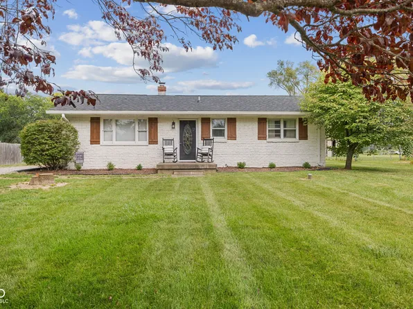 956 W 1085 N, Fountaintown, IN 46130