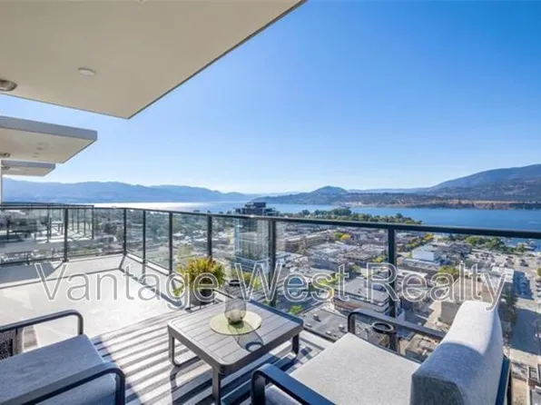 1471 Saint Paul St #2406, Kelowna, BC V1Y 0K7