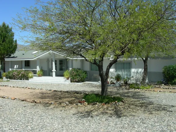 34890 S Panorama Cir, Black Canyon City, AZ 85324