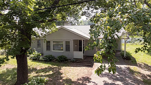 26 Steven Rd Photo 1