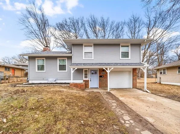 12005 Armitage Dr, Grandview, MO 64030