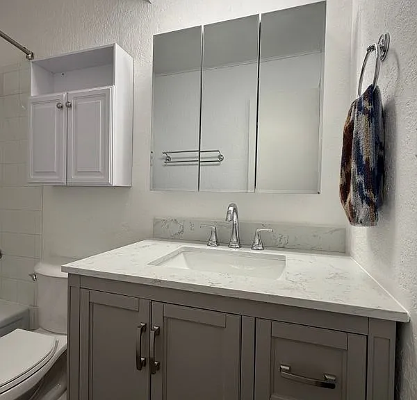 12836 W 67th St — Photo 3