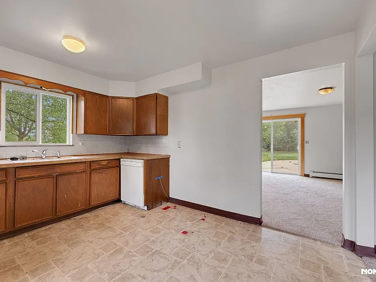 3636 Royal Dr — Photo 9