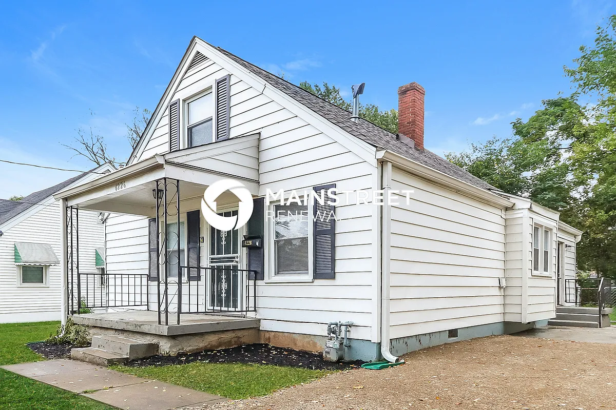 Front View - 4226 Grand Ave