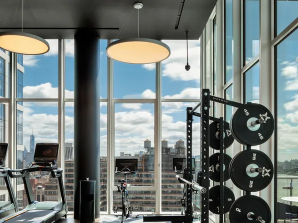 606 West 30th Street image 5 of 16