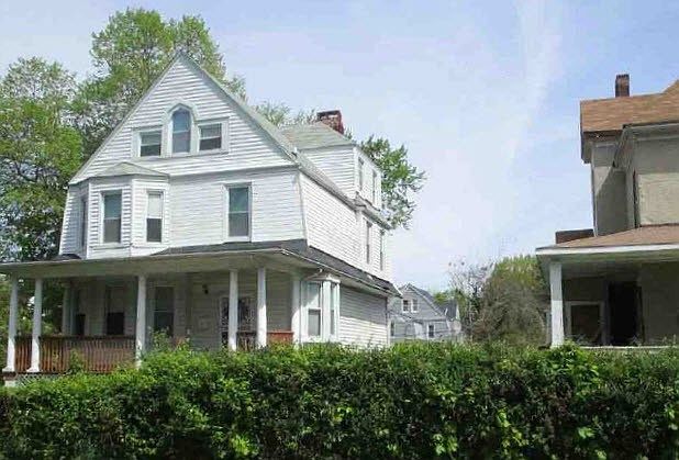 2nd image of 3616 Fairview Ave