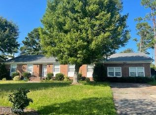 3829 Sweetbriar Rd, Wilmington, NC 28403