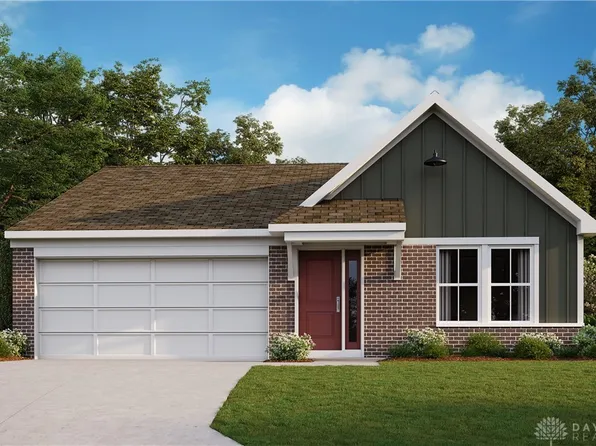 4243 Forestedge St, Tipp City, OH 45371