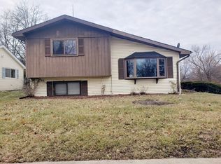 619 Winthrop Ave, Glendale Heights, IL 60139