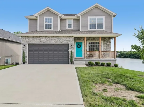 700 Pampas St, Pleasant Hill, MO 64080