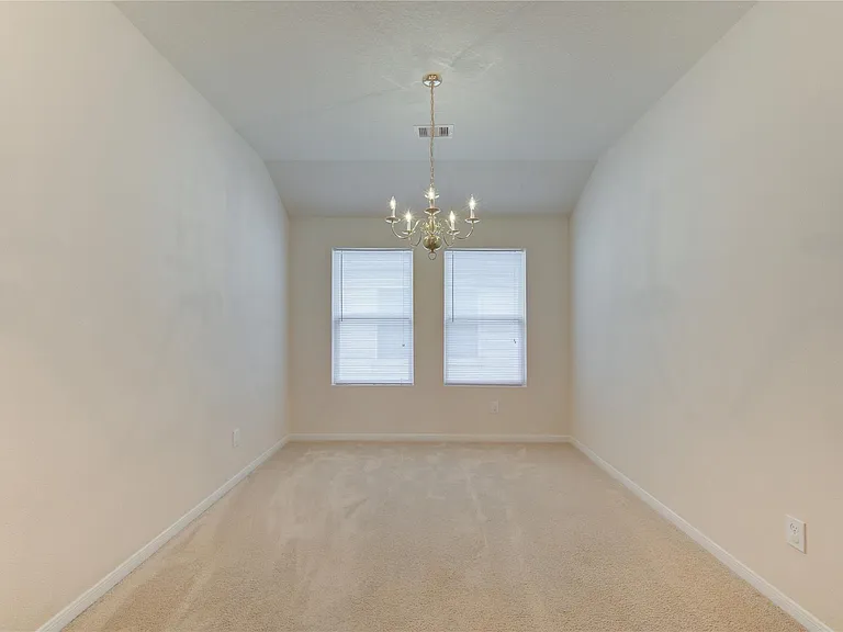 3639 Barkers Crossing Ave — Photo 16