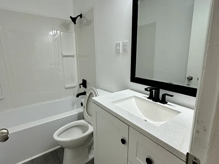 107 Wilkenson Dr NE — Photo 8