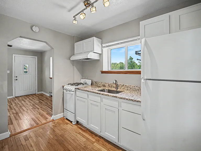 140 E Dartmouth Ave #3100 — Photo 16