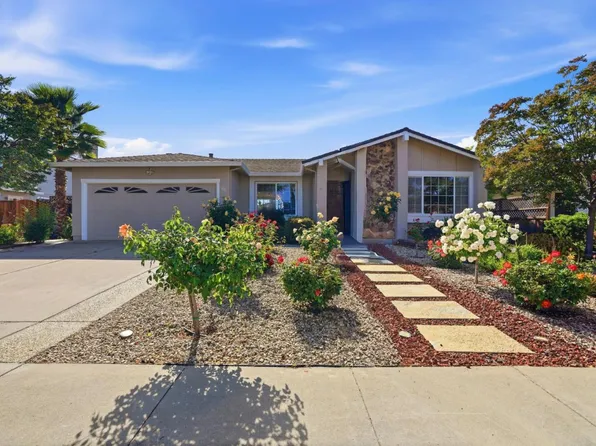 6141 Royal Acorn Pl, San Jose, CA 95120