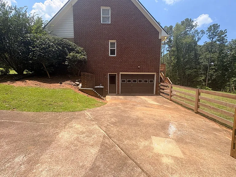 1540 Cleveland Rd — Photo 27
