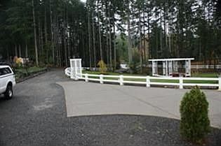 3rd image of 6201 SE Mile Hill Dr