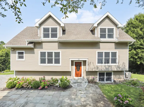 31 Eastview Drive, New Fairfield, CT 06812