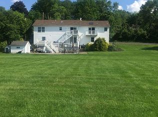 1093 Valhalla Dr, East Stroudsburg, PA