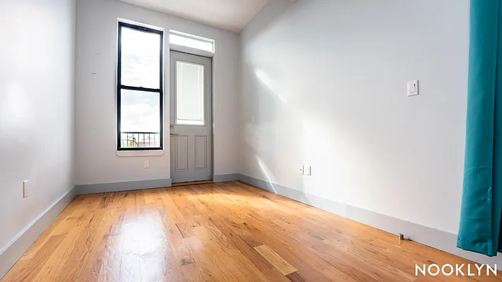 Rented by Nooklyn NYC LLC | media 27