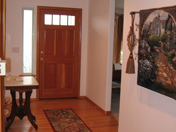 3rd image of 1288 Terrace Pl