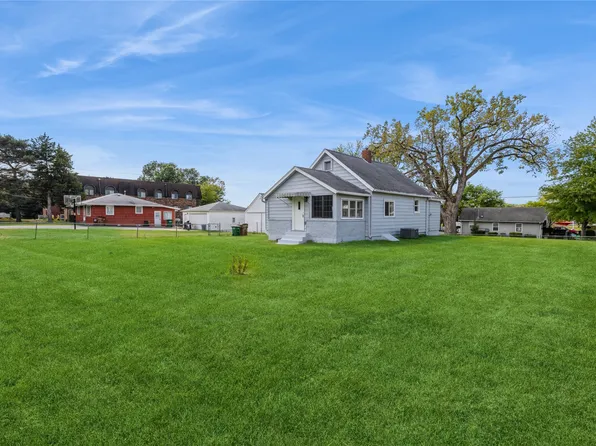 1730 NW 85th St, Clive, IA 50325