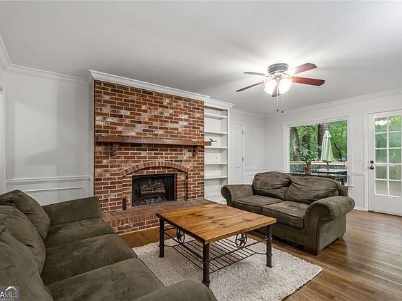 5th image of 2112 Rockland Ct
