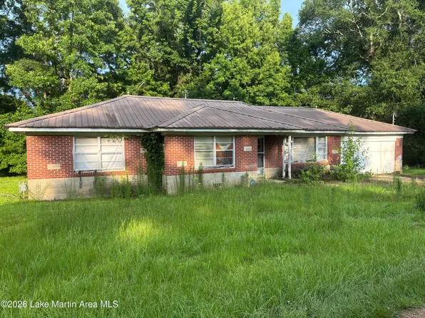 89 Stewart St, Tallassee, AL 36078