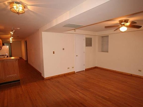 2nd image of 736 W Cornelia Ave #G