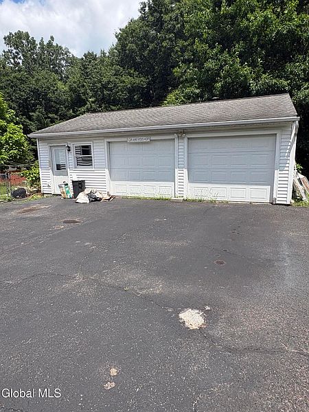 4th image of 3131 Spawn Road