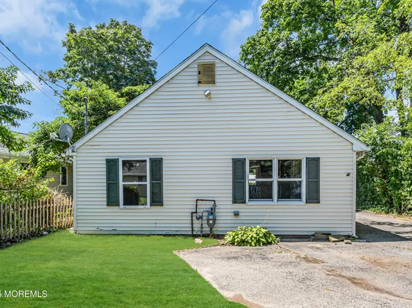 75 River Dr, Toms River, NJ 08753