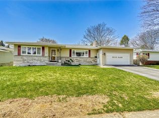 111 Hillview Dr, Rochester, NY 14622