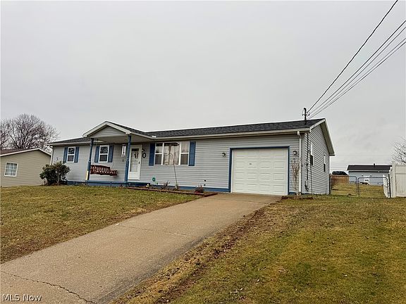 3rd image of 184 Locust Dr