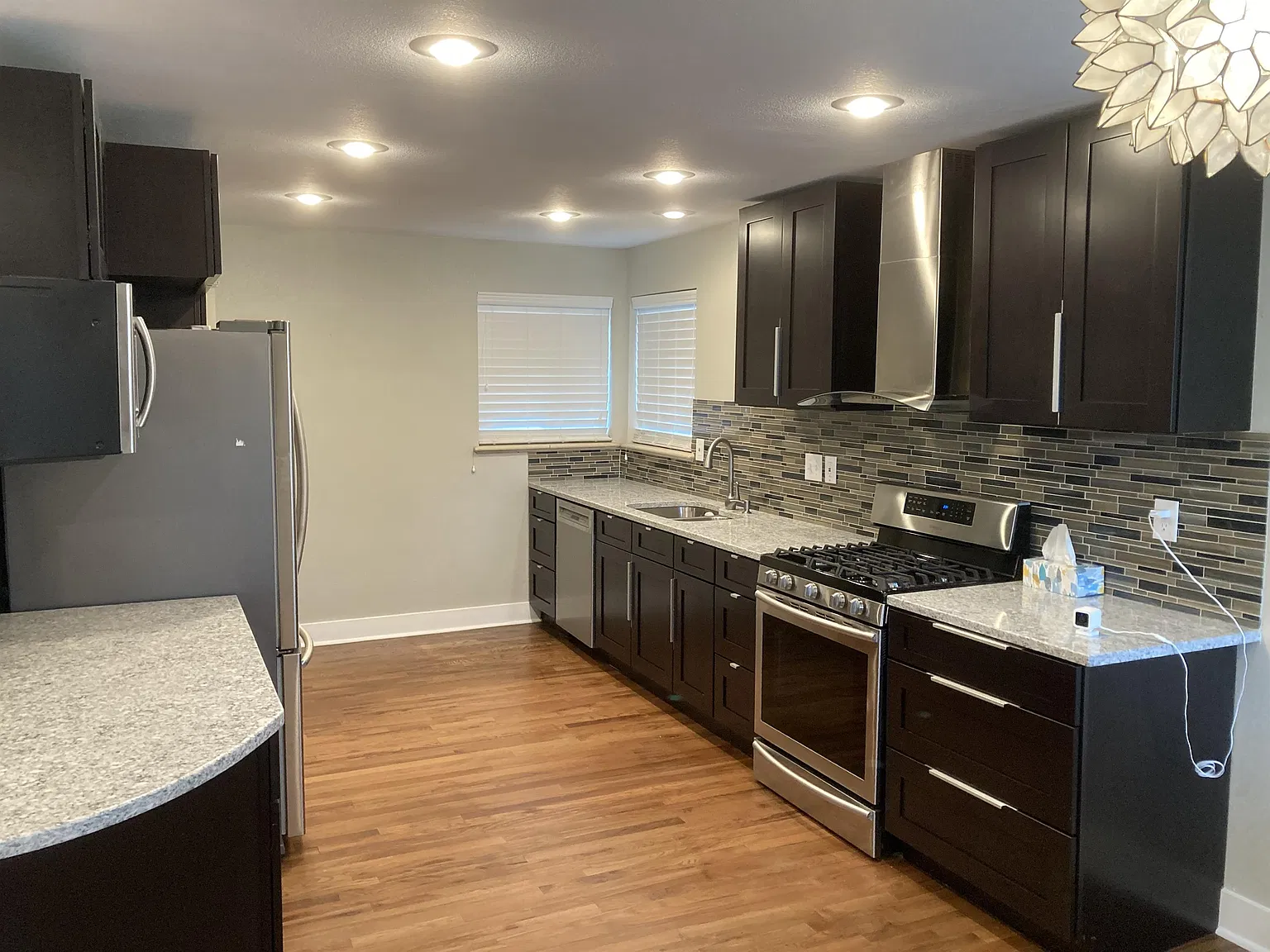 892 S Vallejo St - - — Photo 4