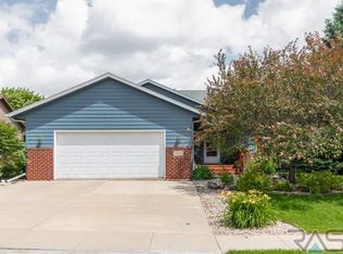 4212 S Lisanne Ave, Sioux Falls, SD 57103