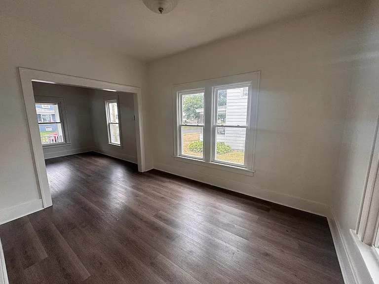 628 W Thomas St — Photo 8