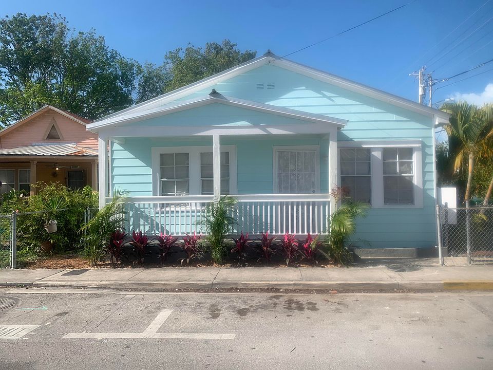 1st image of 1002 Thomas St