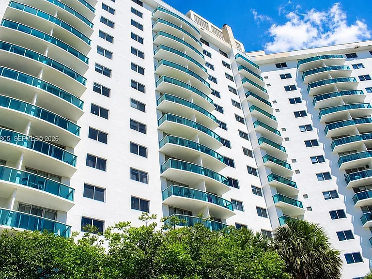 19370 Collins Ave #915 — Photo 26